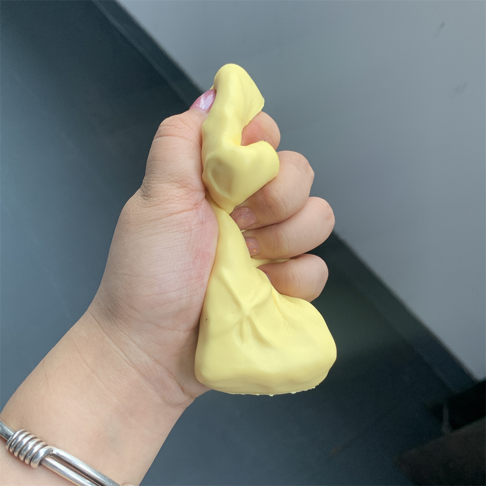 人工プラスチックスナックの大きなシミュレーション、柔らかい食 - Food Xxl のレビューと価格